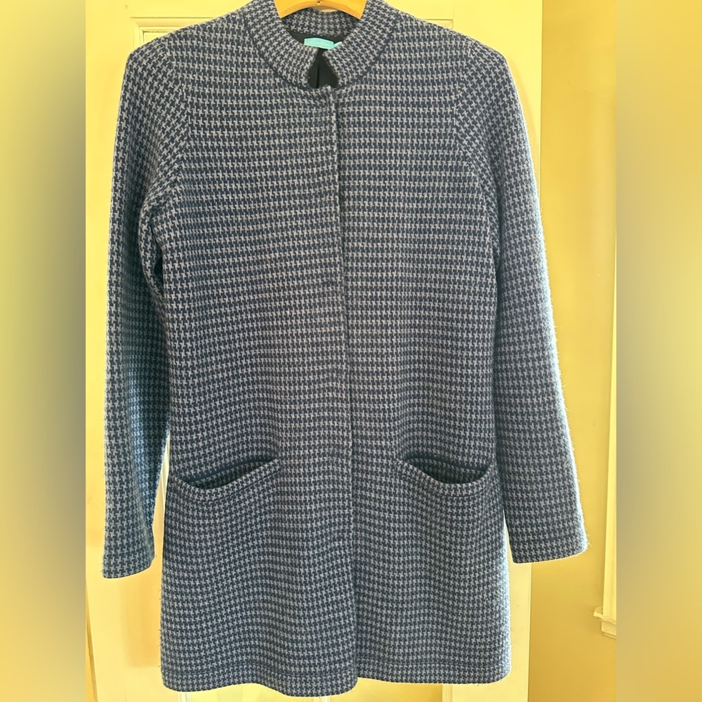 J.McLaughlin blue houndstooth Cashmere sweater jacket.
